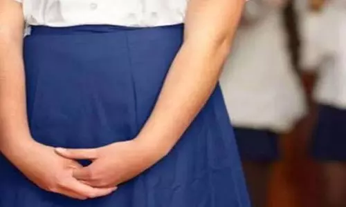 Pune: बस ड्राइवर ने स्कूली छात्रा के साथ की अश्लील हरकत, ड्राइवर गिरफ्तार Pune: बस ड्राइवर ने स्कूली छात्रा के साथ की अश्लील हरकत, ड्राइवर गिरफ्तार