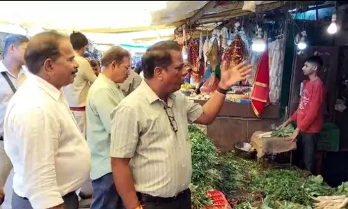GOA: मोरमुगाओ नागरिक निकाय विक्रेताओं पर स्वच्छता शुल्क लगाएगा GOA: मोरमुगाओ नागरिक निकाय विक्रेताओं पर स्वच्छता शुल्क लगाएगा