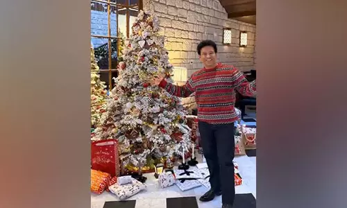 सचिन तेंदुलकर, गौतम गंभीर ने लोगों को क्रिसमस की शुभकामनाएं दीं, VIDEO... सचिन तेंदुलकर, गौतम गंभीर ने लोगों को क्रिसमस की शुभकामनाएं दीं, VIDEO...