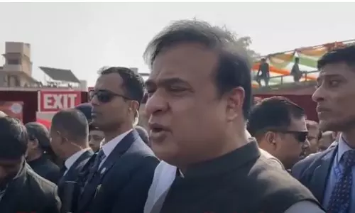 Guwahati में मुख्यमंत्री सरमा ने वाजपेयी की प्रतिमा का अनावरण किया Guwahati में मुख्यमंत्री सरमा ने वाजपेयी की प्रतिमा का अनावरण किया
