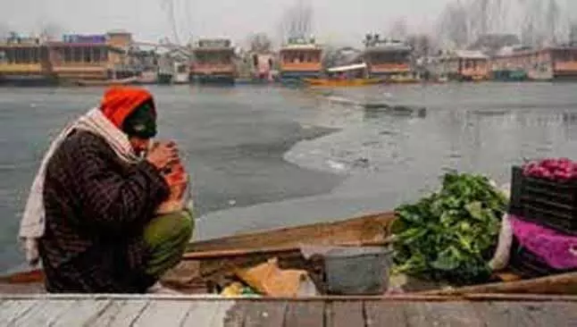 Srinagar में तापमान माइनस 7.3 डिग्री सेल्सियस