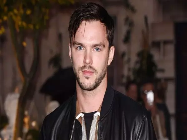 Nicholas Hoult ने नोस्फेरातु की शूटिंग के दौरान डरावने पल को याद किया