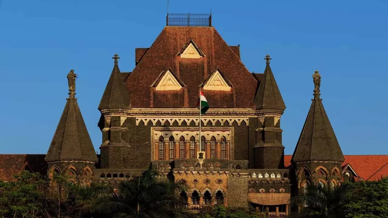 Bombay high court ने राज्य सरकार से महाराष्ट्र निजी स्कूलों के कर्मचारी अधिनियम, 1977 में संशोधन का आग्रह किया