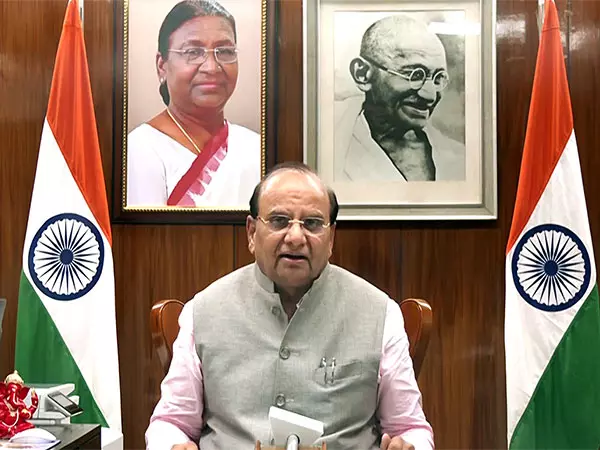 LG ने DDA को पीएम-उदय के लिए एकल खिड़की विशेष शिविरों का विस्तार करने का दिया निर्देश LG ने DDA को पीएम-उदय के लिए एकल खिड़की विशेष शिविरों का विस्तार करने का दिया निर्देश