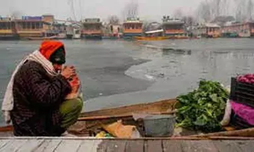 Srinagar में तापमान माइनस 7.3 डिग्री सेल्सियस
