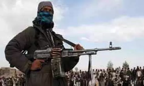 Afghanistan में पाकिस्तान के हवाई हमलों के बाद तालिबान ने जवाबी कार्रवाई की चेतावनी दी Afghanistan में पाकिस्तान के हवाई हमलों के बाद तालिबान ने जवाबी कार्रवाई की चेतावनी दी