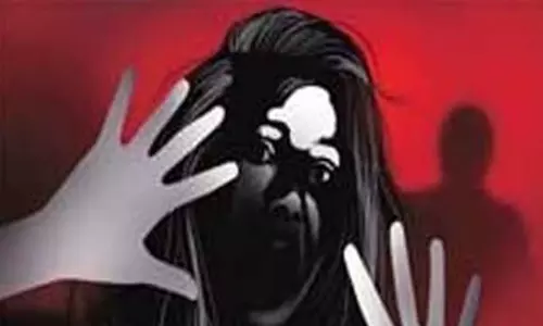Tamil Nadu: स्कूल टीचर ने 12वीं की छात्रा को परेशान किया Tamil Nadu: स्कूल टीचर ने 12वीं की छात्रा को परेशान किया