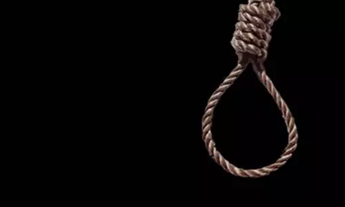 Telangana: प्रथम वर्ष के इंटरमीडिएट छात्र ने छात्रावास में फांसी लगाकर आत्महत्या की Telangana: प्रथम वर्ष के इंटरमीडिएट छात्र ने छात्रावास में फांसी लगाकर आत्महत्या की