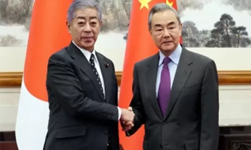 जापानी विदेश मंत्री ने China से पूर्वी और दक्षिणी चीन सागर में सुरक्षा संबंधी चिंताओं को दूर करने का आग्रह किया जापानी विदेश मंत्री ने China से पूर्वी और दक्षिणी चीन सागर में सुरक्षा संबंधी चिंताओं को दूर करने का आग्रह किया