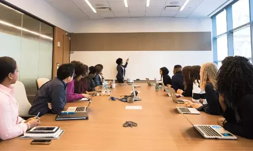 Kanpur: जिला चिकित्सालय में दुबारा खामियां मिलने पर जिम्मेदारों के खिलाफ सख्त कार्रवाई के निर्देश