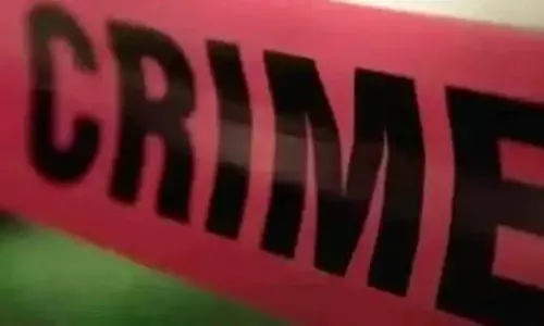 Ludhiana में ग्राहक बनकर चोर ने दुकान से आभूषण चुराए Ludhiana में ग्राहक बनकर चोर ने दुकान से आभूषण चुराए