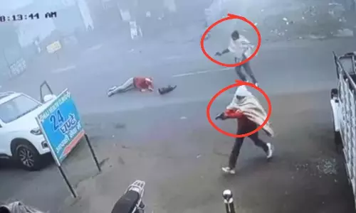 Yamuna Nagar: नकाबपोश बाइक सवारों ने तीन युवकों पर ताबड़तोड़ फायरिंग की, दो की मौत Yamuna Nagar: नकाबपोश बाइक सवारों ने तीन युवकों पर ताबड़तोड़ फायरिंग की, दो की मौत