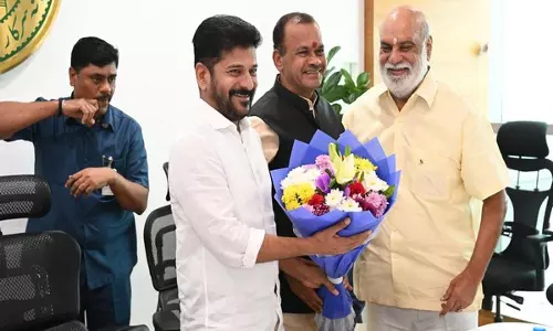 Telangana CM ने तेलुगु फिल्म उद्योग को पूर्ण समर्थन का आश्वासन दिया