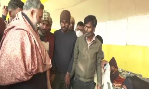 सांसद पप्पू यादव गर्दनीबाग में धरना दे रहे BPSC अभ्यर्थियों का समर्थन करने पहुंचे