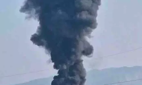 Himachal: कबाड़खाने में आग लगने से 4 वर्षीय बच्ची लापता Himachal: कबाड़खाने में आग लगने से 4 वर्षीय बच्ची लापता