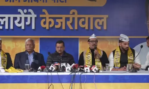 अरविंद केजरीवाल की मौजूदगी में जिम ट्रेनर और बॉडी बिल्डर्स ने थामा आप का दामन