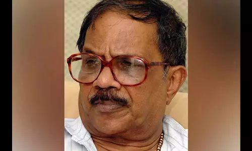 प्रसिद्ध मलयालम लेखक और फिल्म निर्माता एमटी वासुदेवन नायर का 91 वर्ष की आयु में निधन प्रसिद्ध मलयालम लेखक और फिल्म निर्माता एमटी वासुदेवन नायर का 91 वर्ष की आयु में निधन