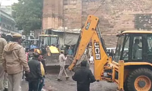 अजमेर: दरगाह क्षेत्र में अतिक्रमण के खिलाफ निगम की बड़ी कार्रवाई