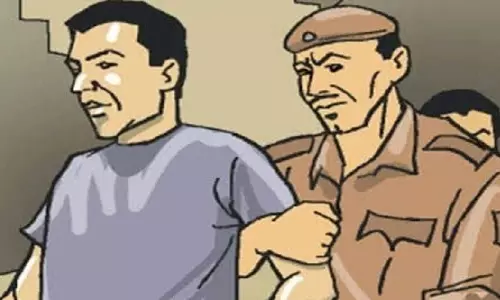 Buxar: पुलिस टीम ने जिले के टॉप 20 में शामिल इनामी अपराधी को गिरफ्तार किया