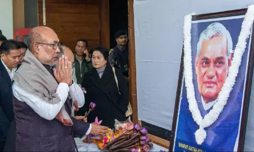 Manipur के मुख्यमंत्री ने पूर्व प्रधानमंत्री अटल बिहारी वाजपेयी को जयंती पर श्रद्धांजलि दी