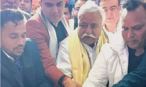 Jammu: अजय कुमार सधोत्रा ​​ने क्रिसमस समारोह में भाग लिया