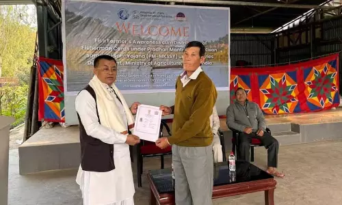 Manipur : केइबुल लामजाओ गांव में जागरूकता कार्यक्रम सह मछुआरा कार्ड वितरण का आयोजन
