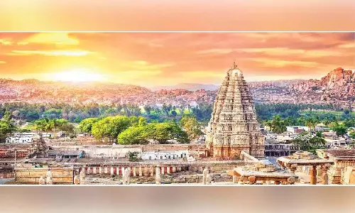 छुट्टियों के उत्साह के बीच Hampi में होटल के कमरों की मांग चरम पर छुट्टियों के उत्साह के बीच Hampi में होटल के कमरों की मांग चरम पर