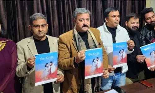 DEO उधमपुर ने वीडियो एल्बम सिर्फ तुम हो जारी किया DEO उधमपुर ने वीडियो एल्बम सिर्फ तुम हो जारी किया