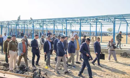 Manipur : नए पुलिस बैरकों से राज्य के सुरक्षा ढांचे को मजबूती मिलेगी Manipur : नए पुलिस बैरकों से राज्य के सुरक्षा ढांचे को मजबूती मिलेगी