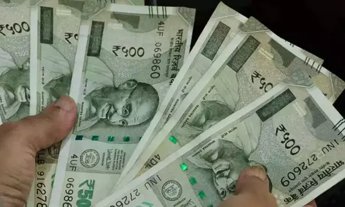 Kerala: पेंशन धोखाधड़ी मामले में सरकार का एक्शन, 38 कर्मचारियों को निलंबित किया Kerala: पेंशन धोखाधड़ी मामले में सरकार का एक्शन, 38 कर्मचारियों को निलंबित किया