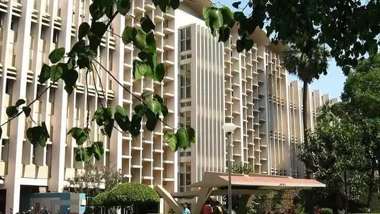 IIT बॉम्बे की टीम ने दर्द रहित इंजेक्शन के लिए सुई रहित सिरिंज विकसित की