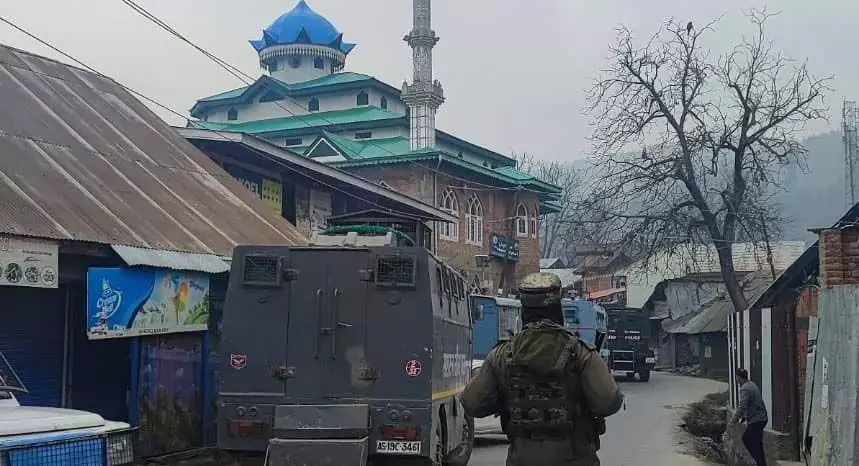 सुरक्षा बलों ने हीवान Baramulla में तलाशी अभियान शुरू किया