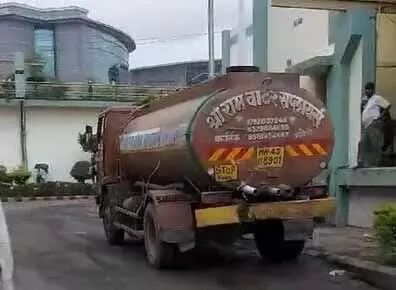 Tanker सप्लाई के कारण बीमारियों का आरोप, पीएमसी जांच शुरू