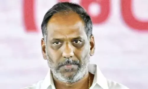 Andhra: जगन के तुगलकी कृत्यों के कारण बिजली दरों में वृद्धि हुई Andhra: जगन के तुगलकी कृत्यों के कारण बिजली दरों में वृद्धि हुई