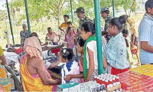 Telangana: माओवादी क्षेत्र में चिकित्सा शिविर आयोजित