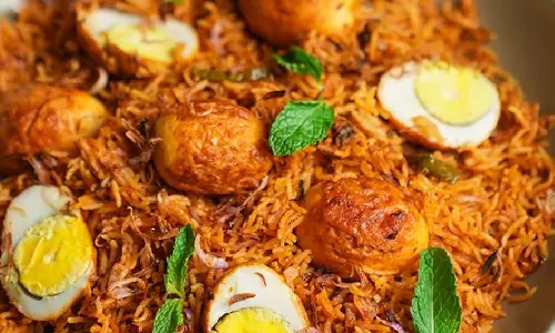 Egg Biryani: इस डिश का स्वाद है लाजवाब Egg Biryani: इस डिश का स्वाद है लाजवाब