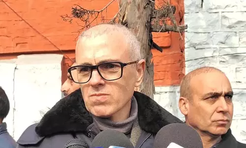 Omar Abdullah : 100% मीटरिंग से निर्बाध बिजली आपूर्ति संभव