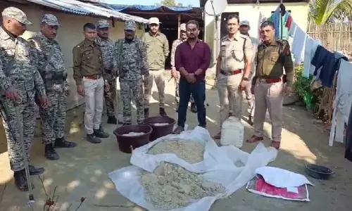 Assam आबकारी विभाग ने रंगापारा में अवैध शराब बनाने वाली इकाइयों को नष्ट किया