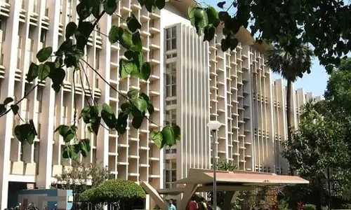 IIT बॉम्बे की टीम ने दर्द रहित इंजेक्शन के लिए सुई रहित सिरिंज विकसित की