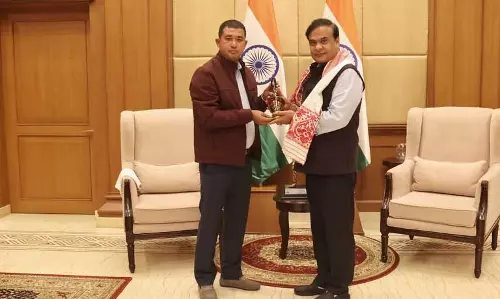 Assam : दीपज्योति डोवारी ने सीएम हिमंत बिस्वा सरमा से मुलाकात की