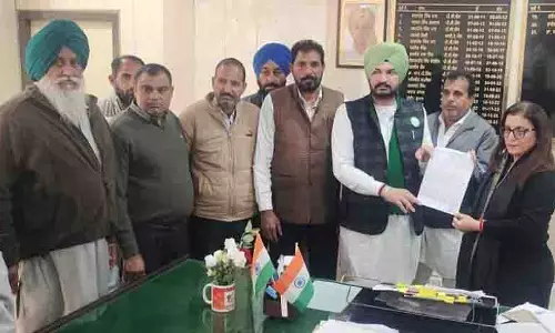 Punjab: विशेष ऑपरेशन सेल को स्थानांतरित करने के प्रस्ताव का किसानों ने किया विरोध Punjab: विशेष ऑपरेशन सेल को स्थानांतरित करने के प्रस्ताव का किसानों ने किया विरोध