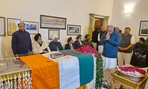 भूपेश बघेल ने पूर्व प्रधानमंत्री डॉ मनमोहन सिंह के अंतिम दर्शन किए