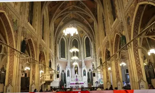 Meghalaya: चर्च में जय श्री राम का नारा लगाने वाले व्यक्ति के खिलाफ मामला दर्ज Meghalaya: चर्च में जय श्री राम का नारा लगाने वाले व्यक्ति के खिलाफ मामला दर्ज