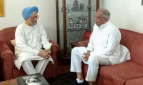 भूपेश बघेल ने 1994-95 की बात किया साझा, जब मजदूरों को लेकर पहुंचे थे मनमोहन सिंह के पास