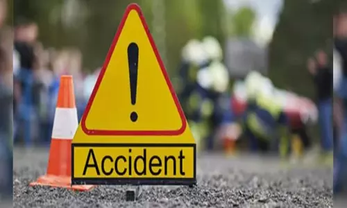 Mumbai: ताड़देव में मोटरसाइकिलों की टक्कर में एक की मौत Mumbai: ताड़देव में मोटरसाइकिलों की टक्कर में एक की मौत