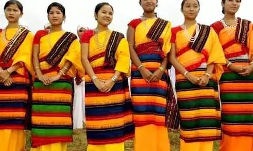 Assam : पारंपरिक असमिया पोशाक सांस्कृतिक गौरव और एकता का प्रतीक