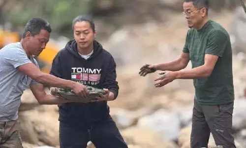 Darjeeling में पुल निर्माण के लिए अजय एडवर्ड्स के स्वैच्छिक कार्य पर सरकार ने रोक लगा दी