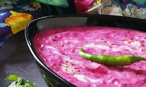 चुकंदर डिप विद कैरवे टोस्ट रेसिपी