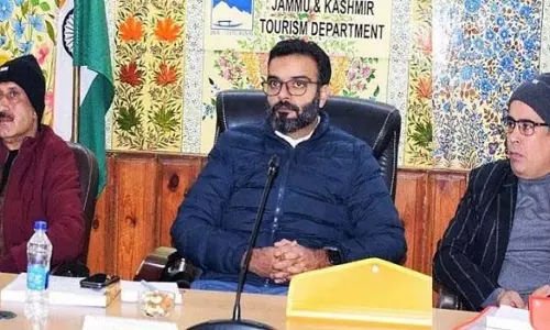 सांसद रूहुल्लाह ने Srinagar की दिशा बैठक की अध्यक्षता की सांसद रूहुल्लाह ने Srinagar की दिशा बैठक की अध्यक्षता की