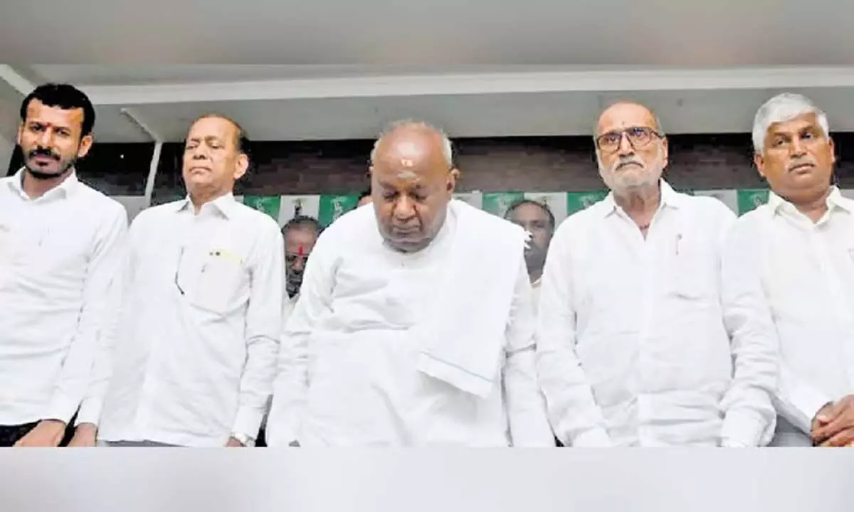 Karnataka: मनमोहन सिंह ने देश को आर्थिक संकट से बाहर निकाला